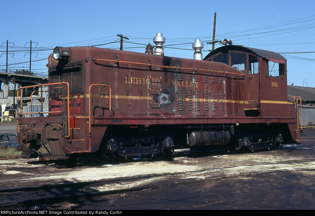 LV 181 at Newark